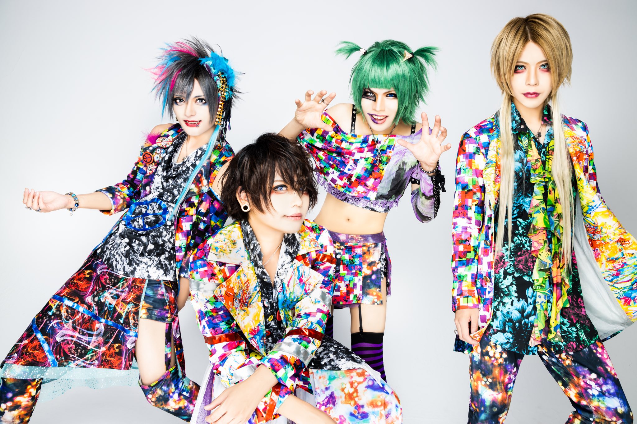 Asty – New MV “Tears” and new looks