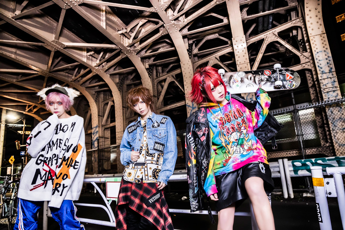 HELLO. – Pause of the activities and new MV “Happy×Ending”