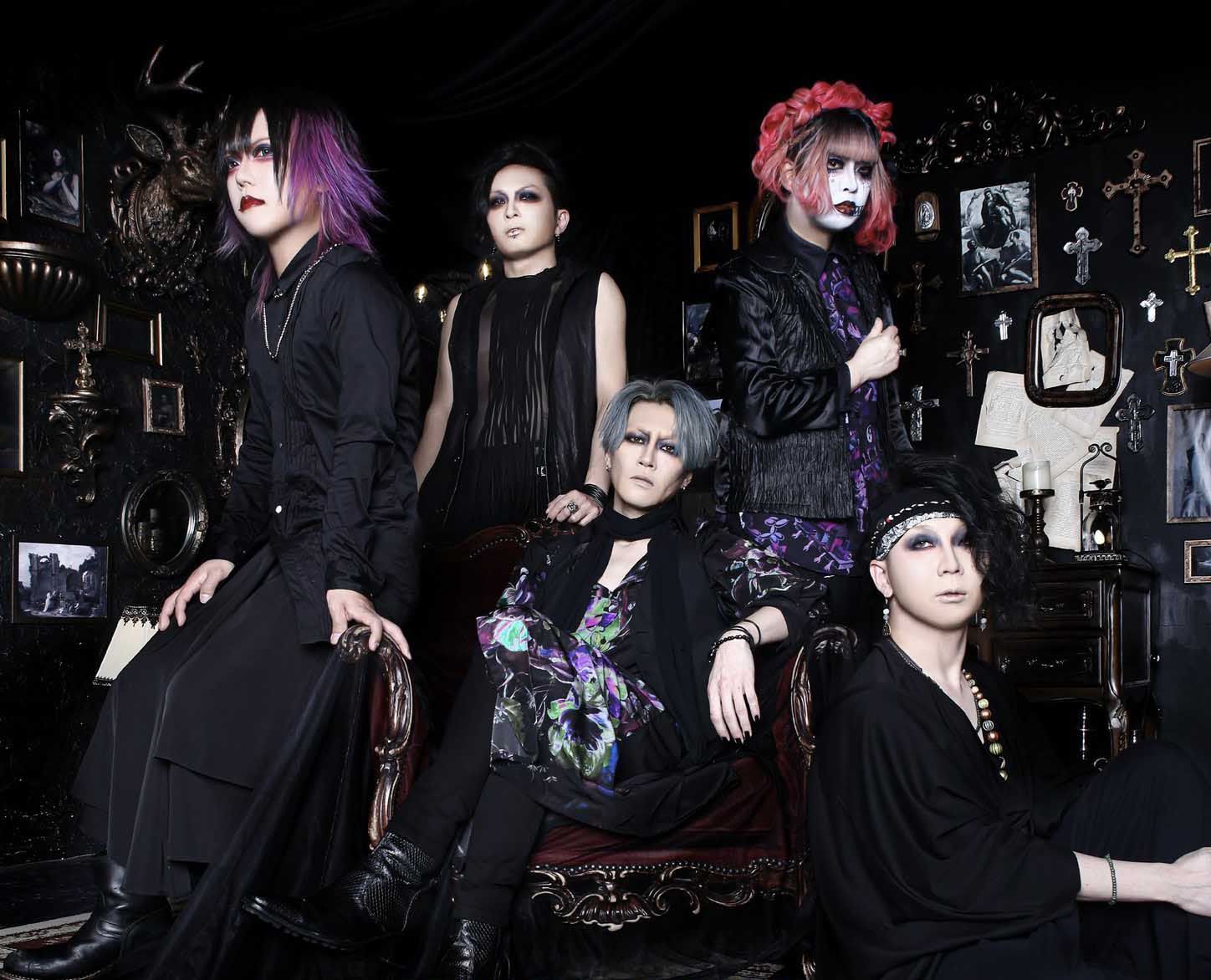 RENAME New guitarist & drummer and new look Crimson Lotus Visual