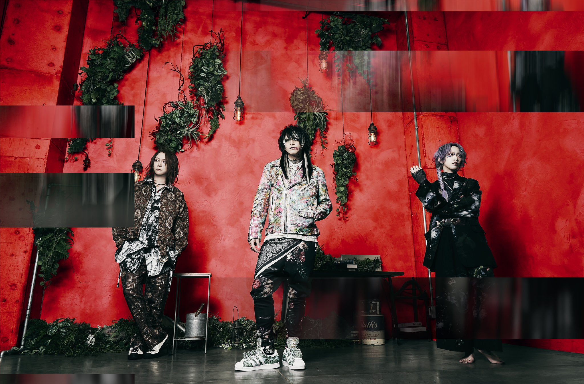 LAY ABOUT WORLD - Crimson Lotus - Visual Kei promotion