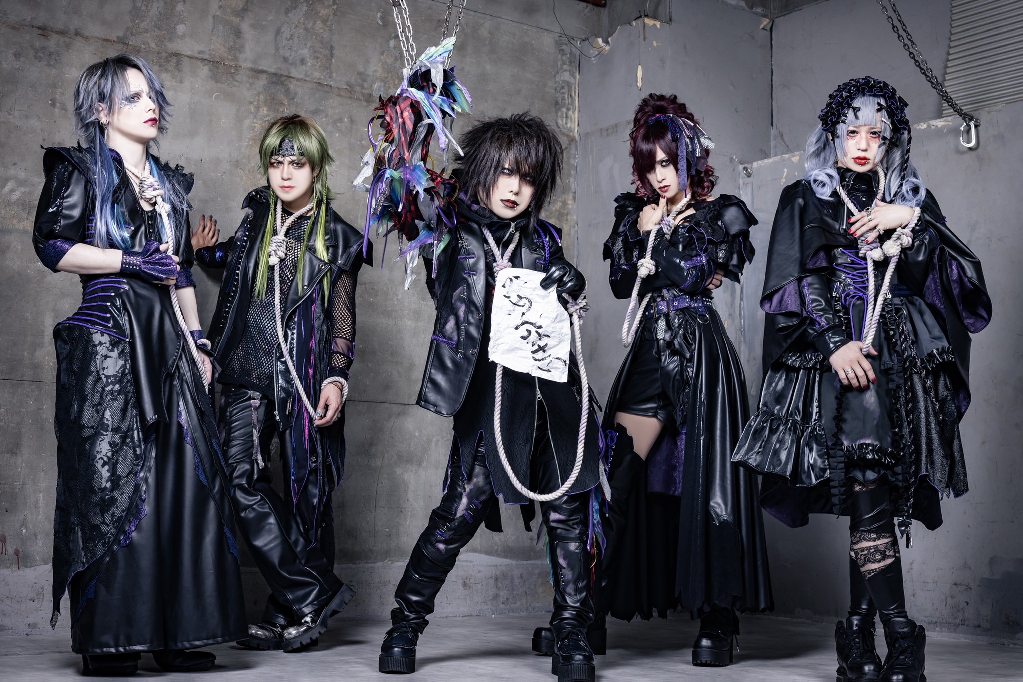 ミスイ / 乾杯 Misui (ミスイ) - Crimson Lotus - Visual Kei promotion